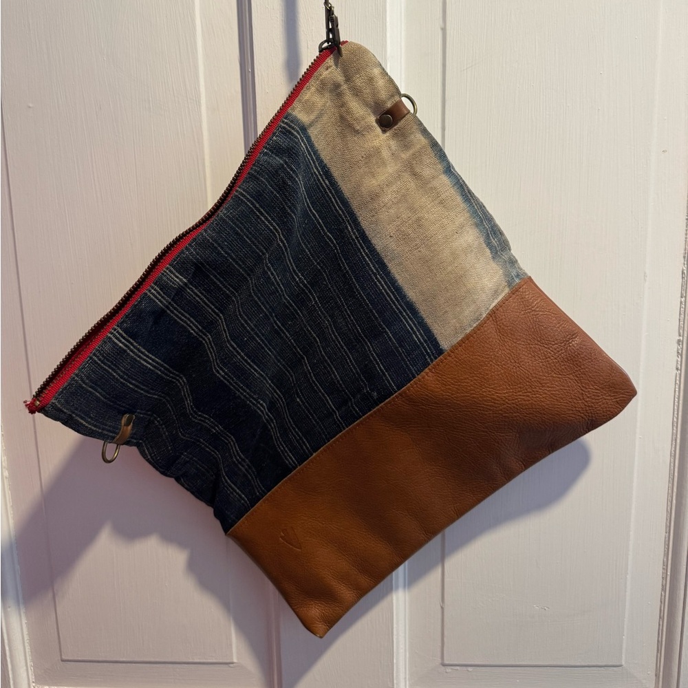 Vaalbara Leather Clutch Purse